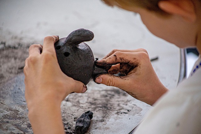 pottery, clay, potter, paraguay, handmade, making, ceramic, art, artist, artisan, sculpture, workshop